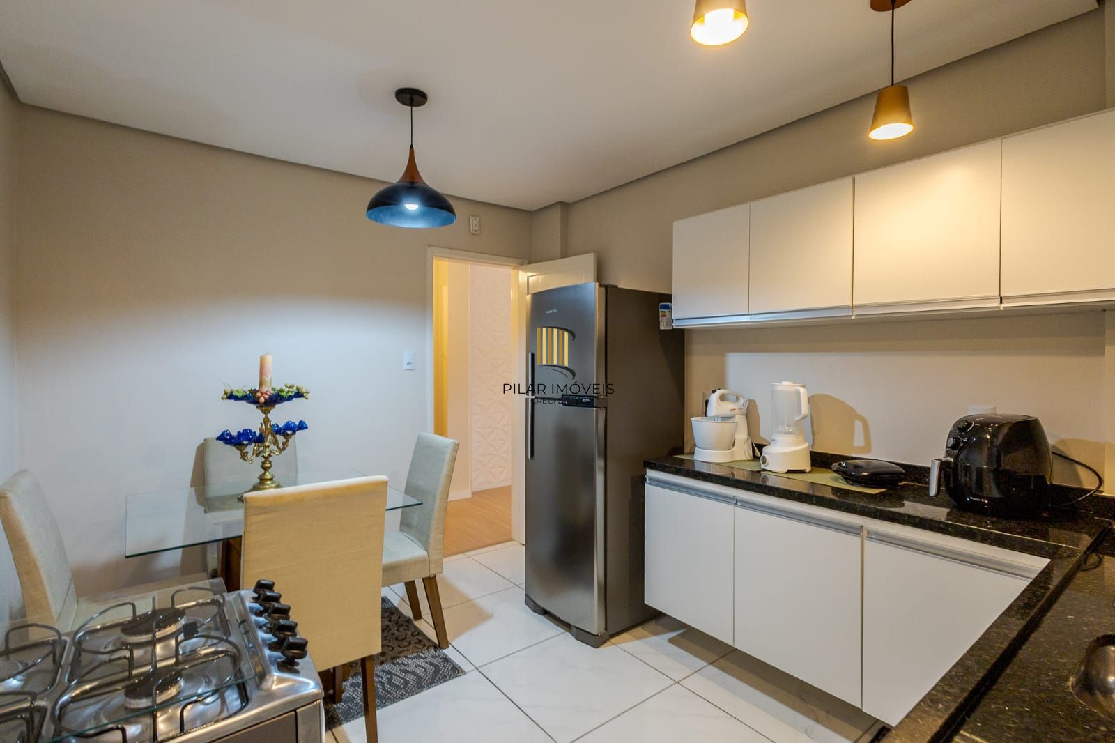 Apartamento de 80 m²semi mobiliado, 3 dormitórios e 1 suíte no Centro Histórico
