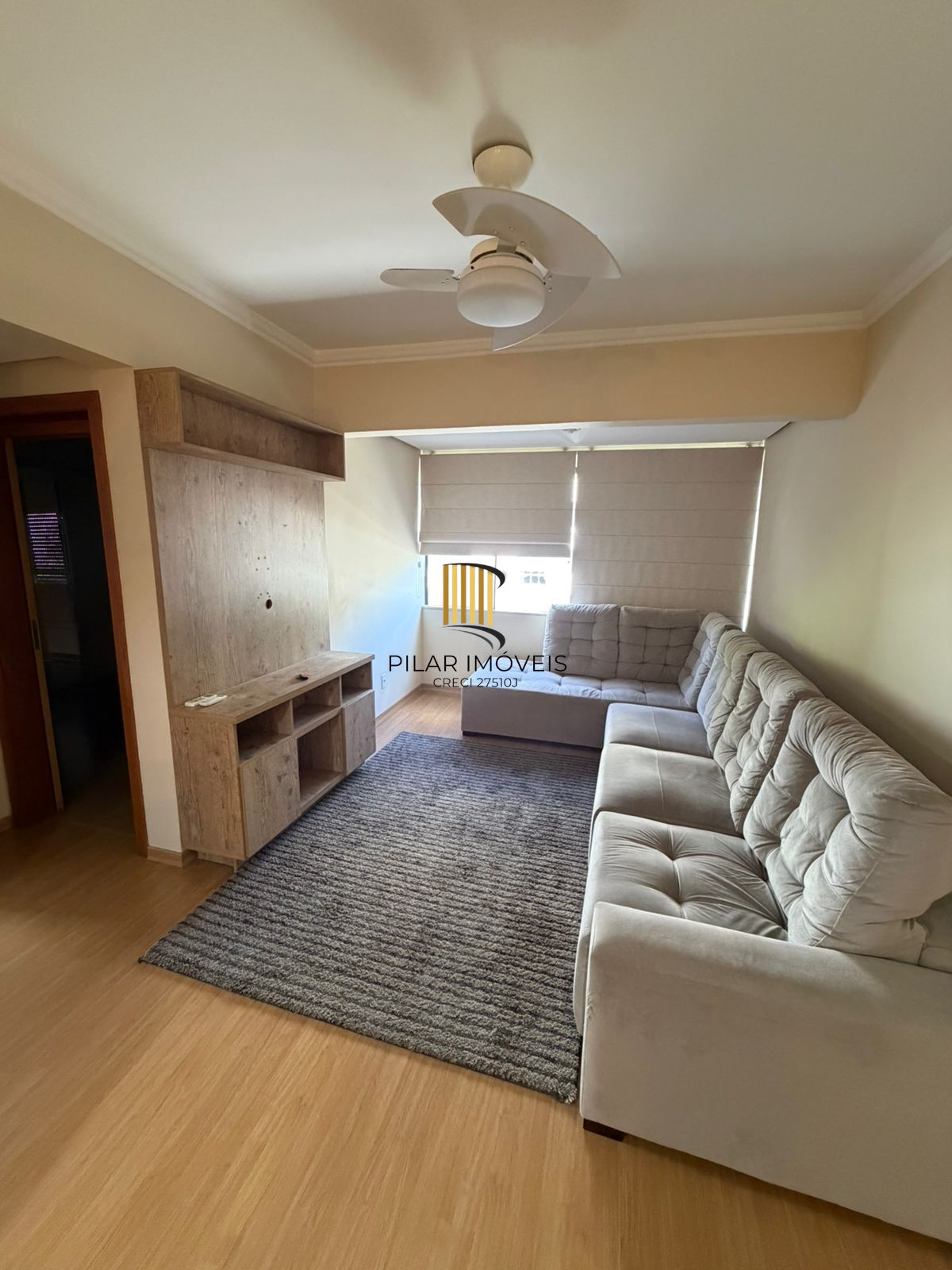 Apartamento 2 dormitórios, 1 vaga coberta no Bairro Teresópolis.