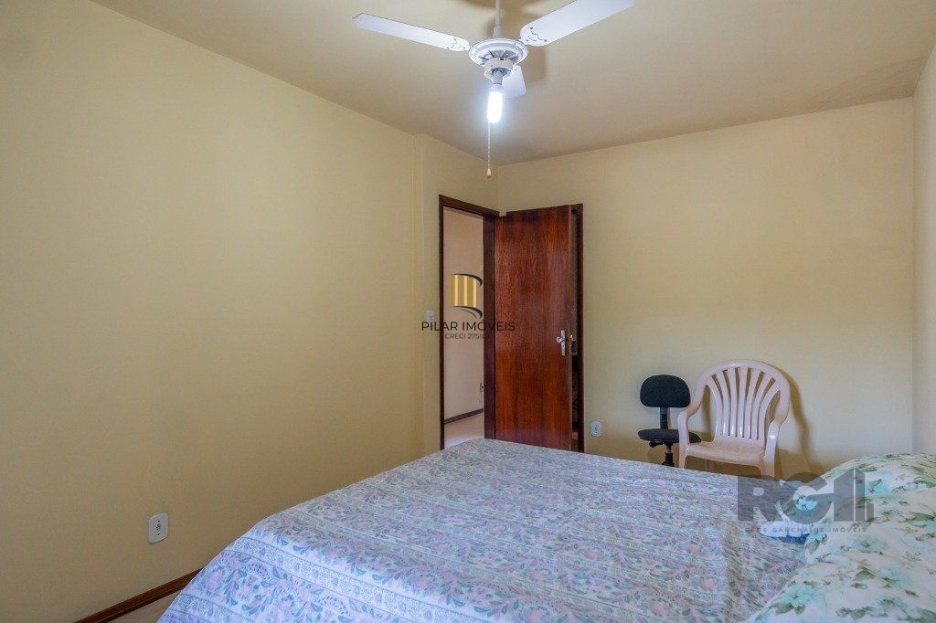 Casa com 4 dormitórios no bairro Gloria