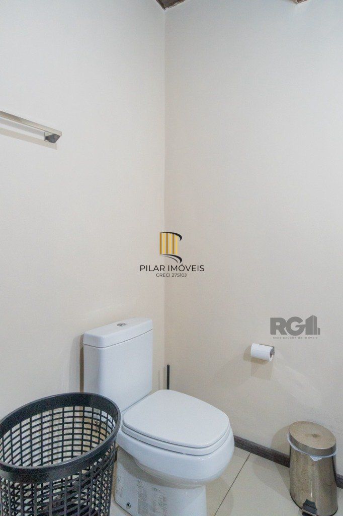Casa 4 dormitórios no bairro Nonoai