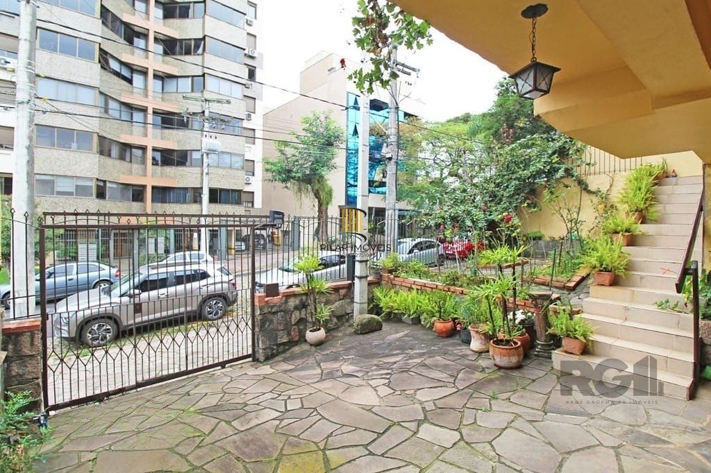 Excelente casa de 154m² com 3 dormitórios e 2 vagas.
