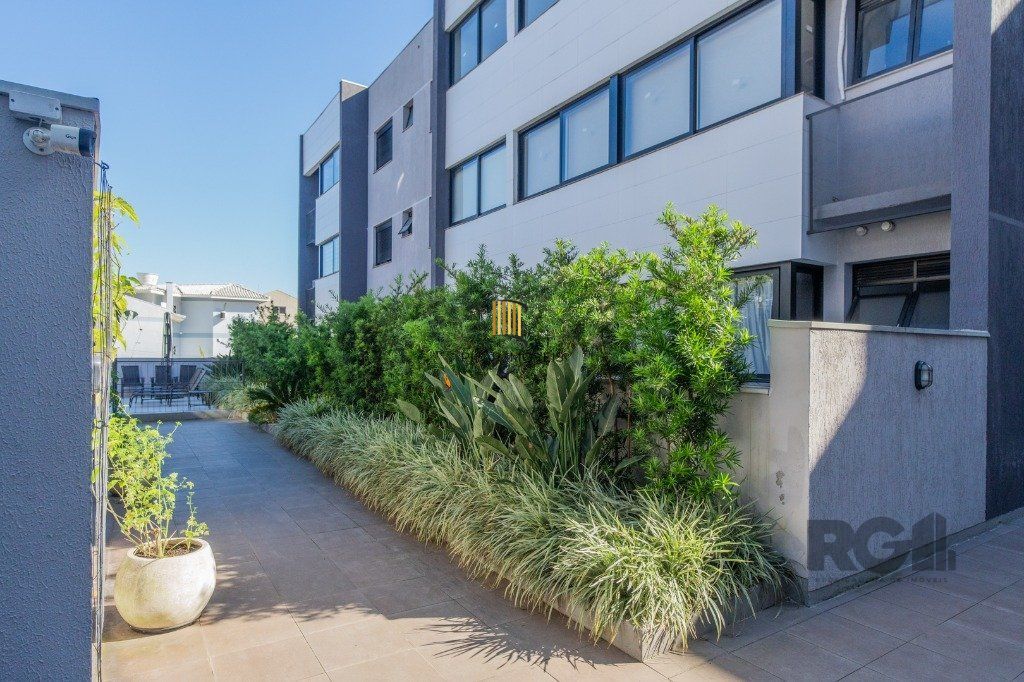 Apartamento Garden de 136,66m² com 3 dormitórios e 2 vagas no bairro Nonoai!