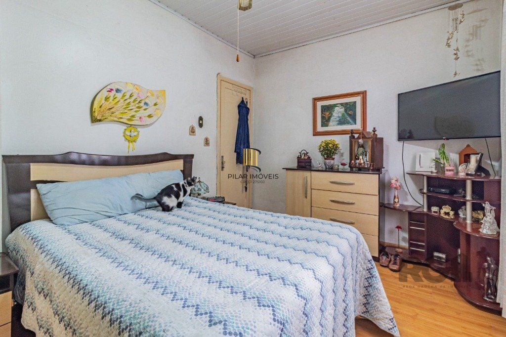 Casa de 3 dormitórios no bairro Santa Maria Goretti
