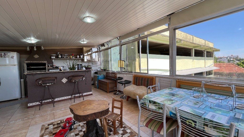 Cobertura para Venda - 211m², 3 dormitórios, sendo 1 suites, 2 vagas - Jardim Lindóia