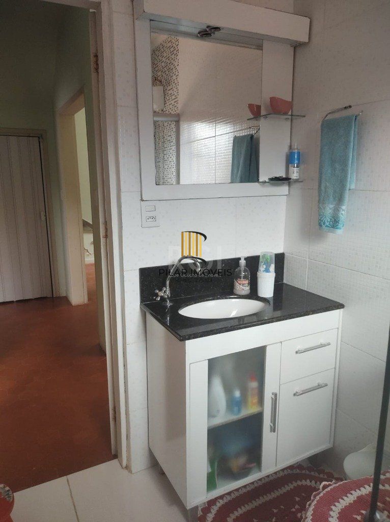 Casa 2 dormitórios no bairro Teresópolis
