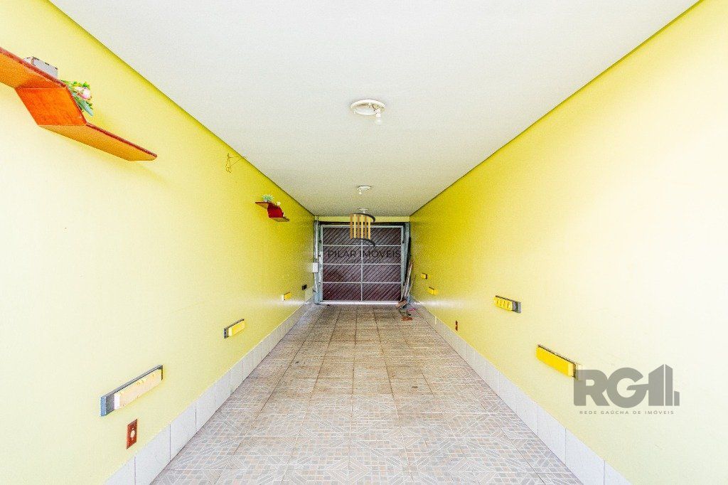 Casa de 4 dormitórios 304m² no bairro Jardim Lindóia
