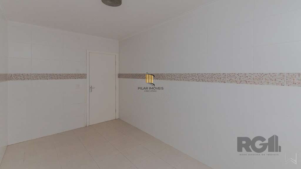 Casa 03 quartos, 02 vagas,próxima à Assis Brasil e Sertório.