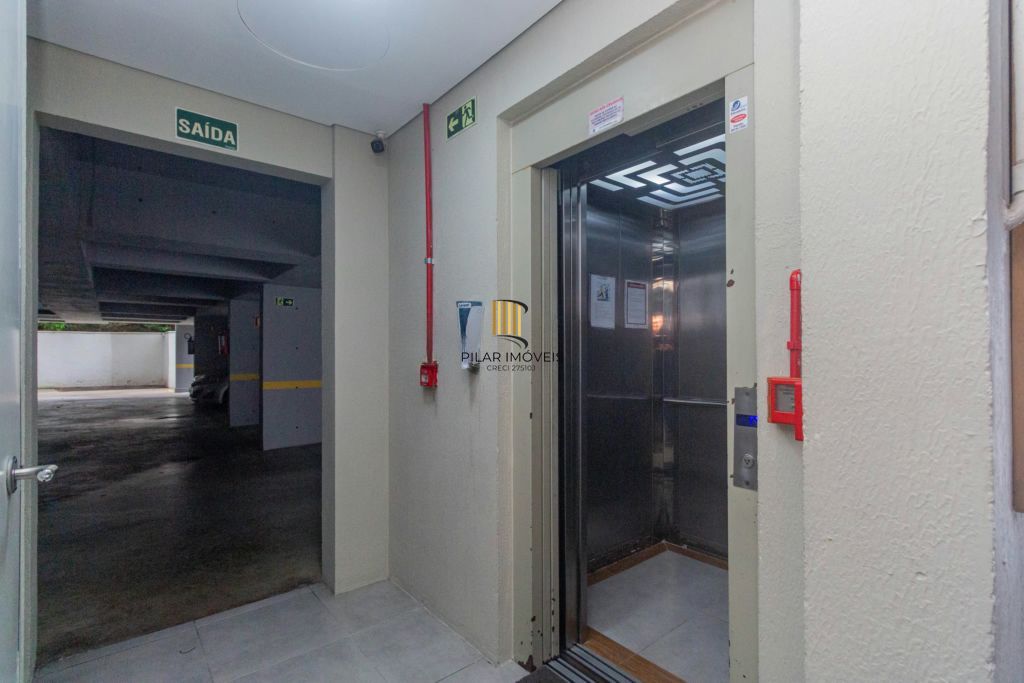 Apartamento de 1 dormitório à venda no Bairro Santo Antônio - Porto Alegre