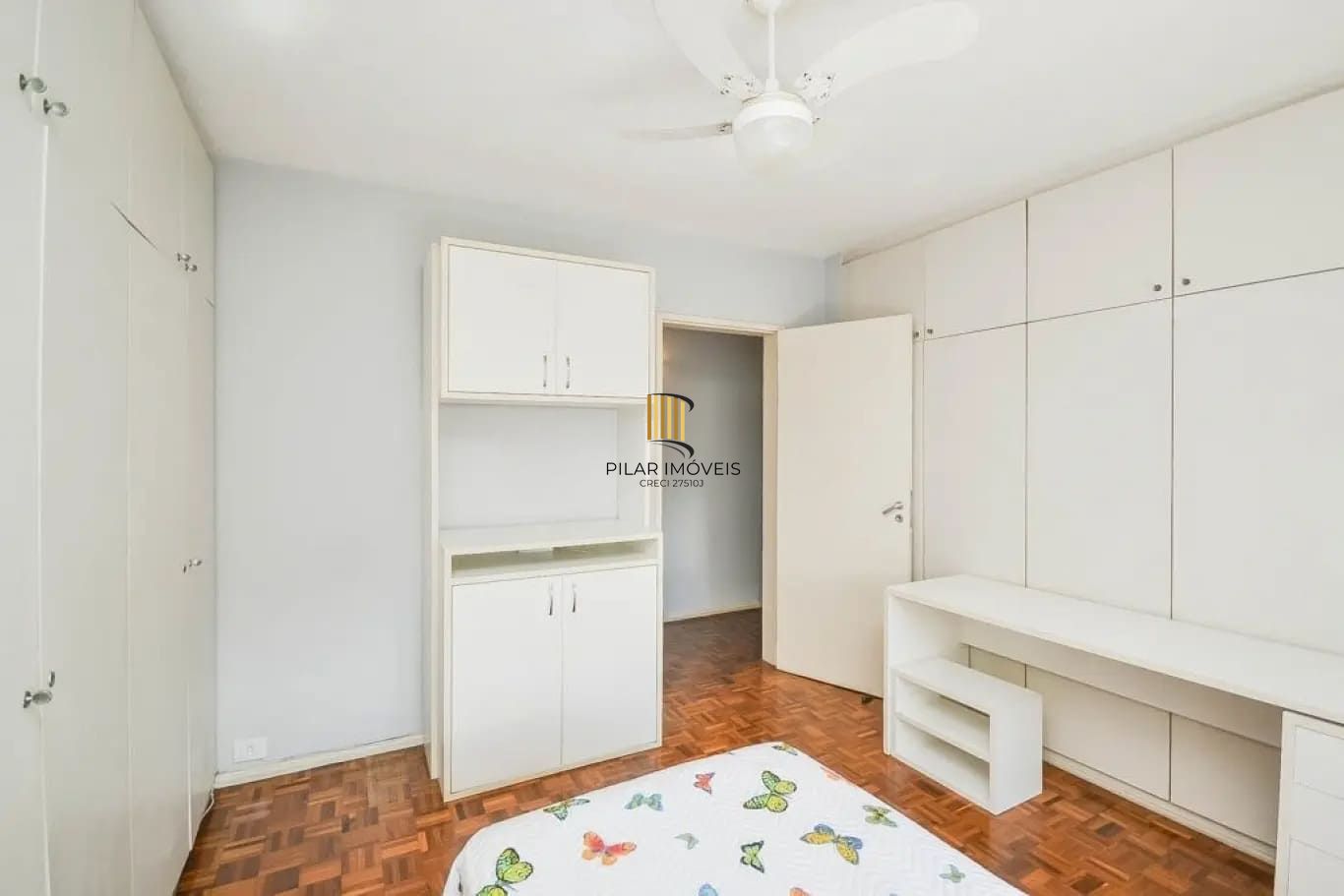 Apartamento com 3 dormitórios no bairro Menino Deus, Porto Aelgre