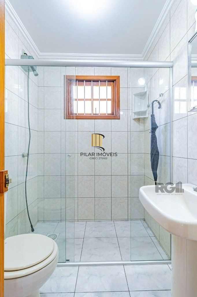 Casa com 267m², 3 dormitórios, 1 vaga no bairro Tristeza