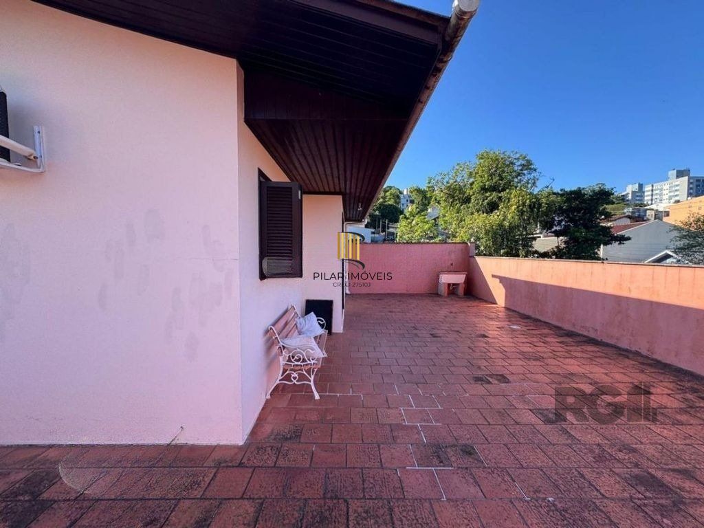 Casa 3 dormitórios no bairro Teresópolis