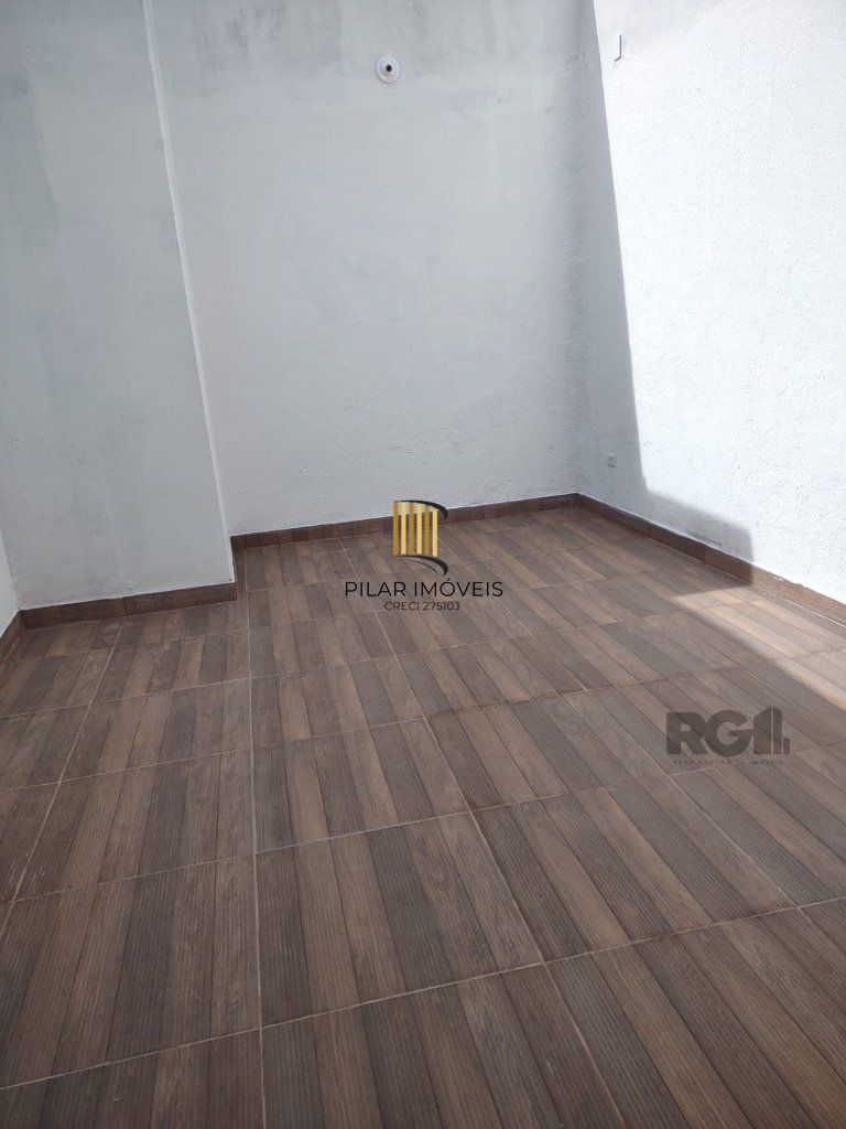 Loja para Venda - 60m², 0 dormitórios, 3 vagas - Petrópolis