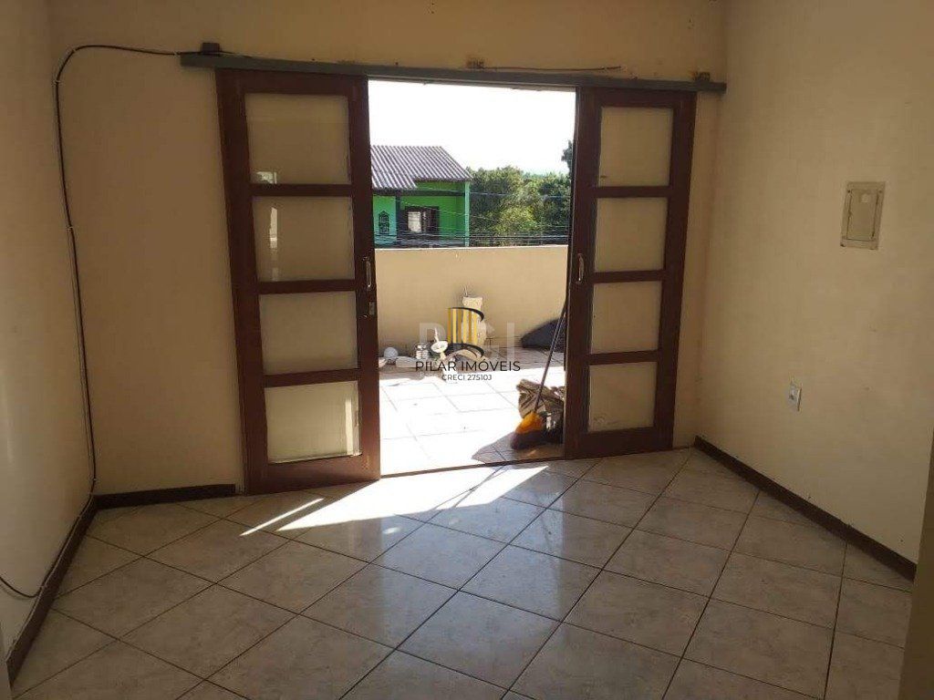 Casa para Venda - 200m², 6 dormitórios, 4 vagas - Tristeza