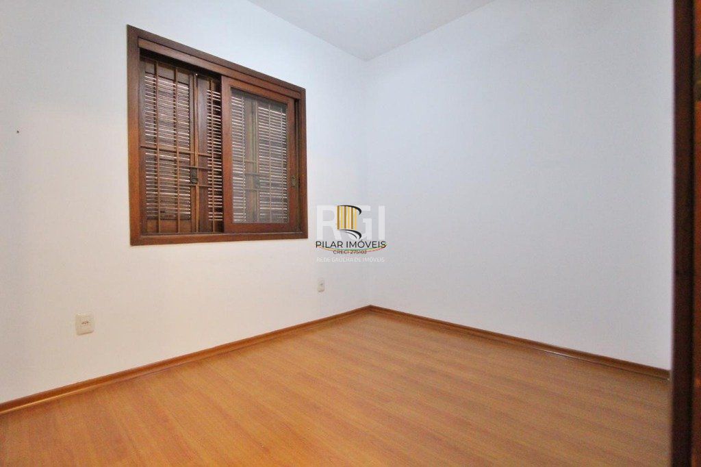 Casa para Venda - 185.29m², 4 dormitórios, sendo 2 suites, Teresópolis