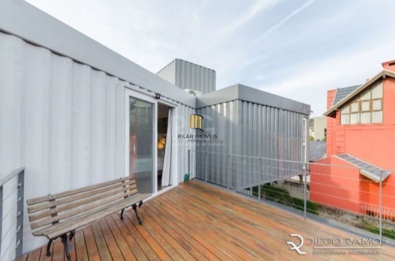 Casa para Venda - 315m², 3 dormitórios, sendo 1 suites, 2 vagas - Teresópolis