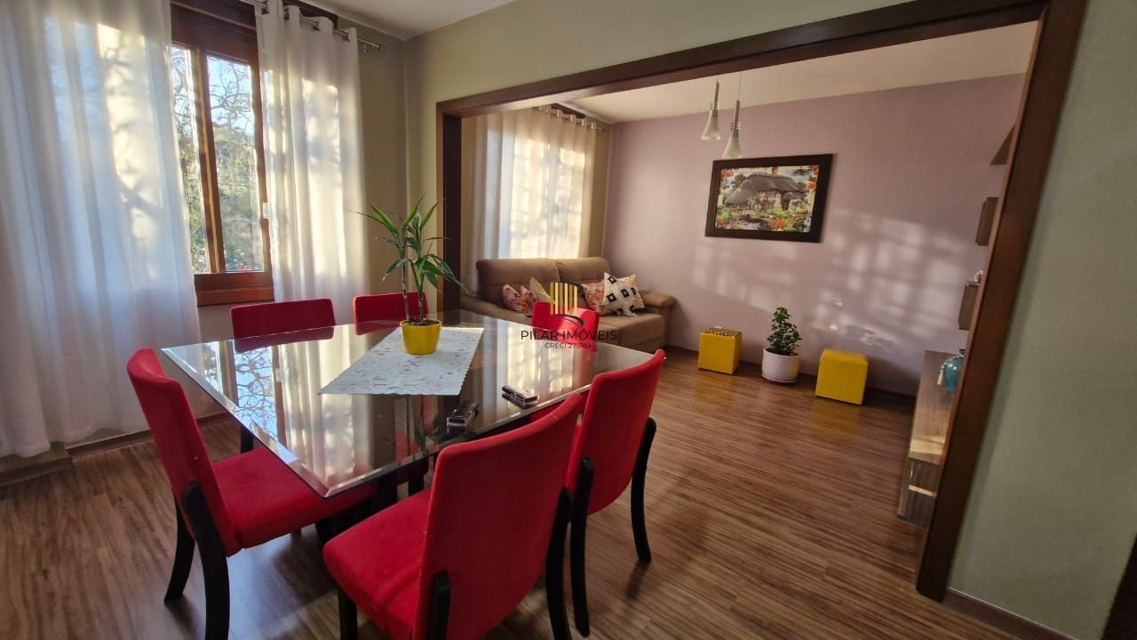 Apartamento pronto para morar, todo reformado, 3 dormitórios, banheiro, cozinha, área de serviço e 1 garagem