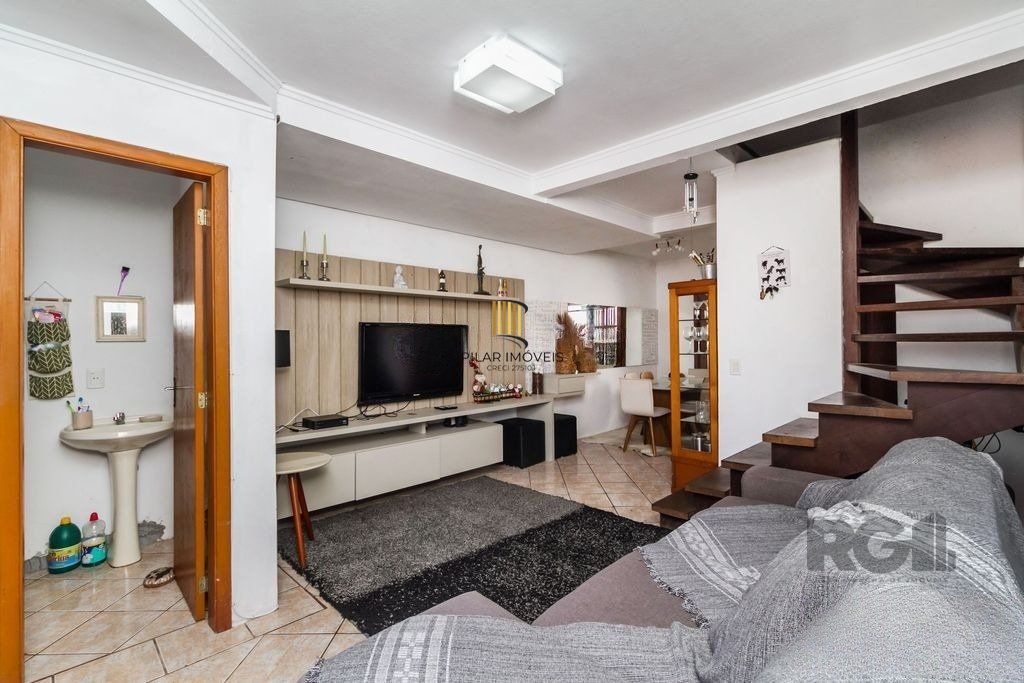 Casa de 117m² - 3 dormitórios e 1 vaga no bairro Hípica