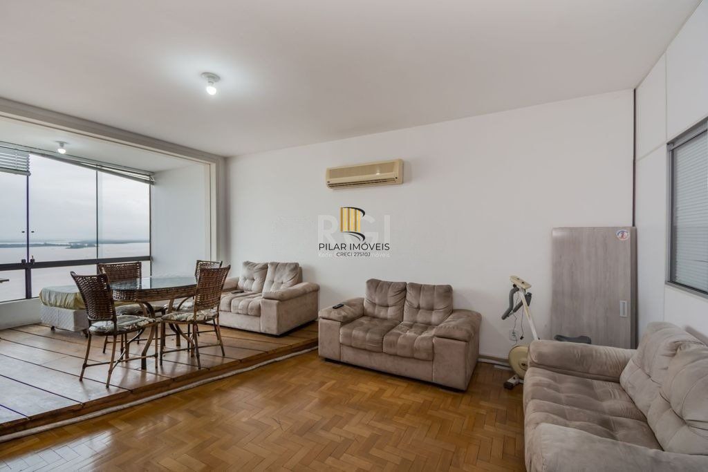 Apartamento de 3 quartos com vista para o rio á venda