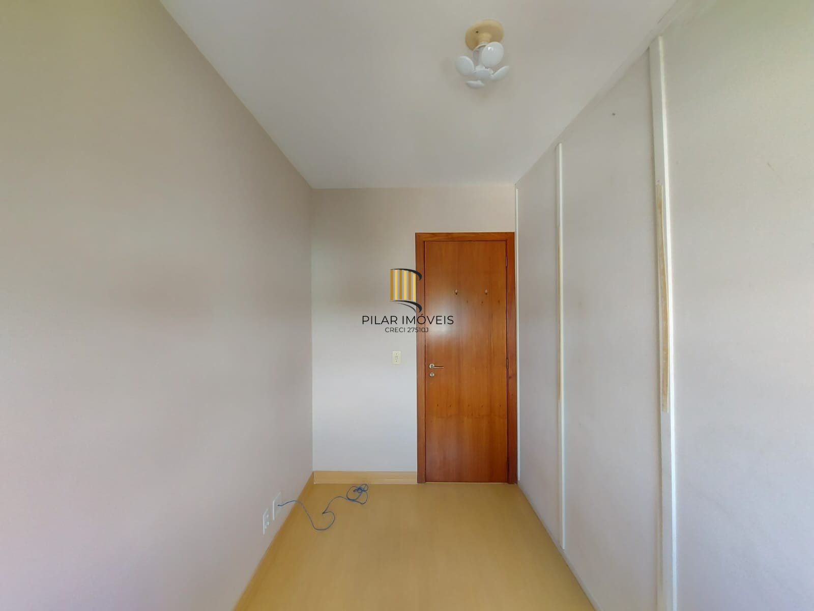 Apartamento de 3 dormitórios á venda no Bairro Jardim Do Salso, Porto Alegre