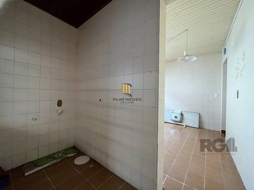Casa 160m² - 3 dormitórios, 3 vagas no bairro Ipanema