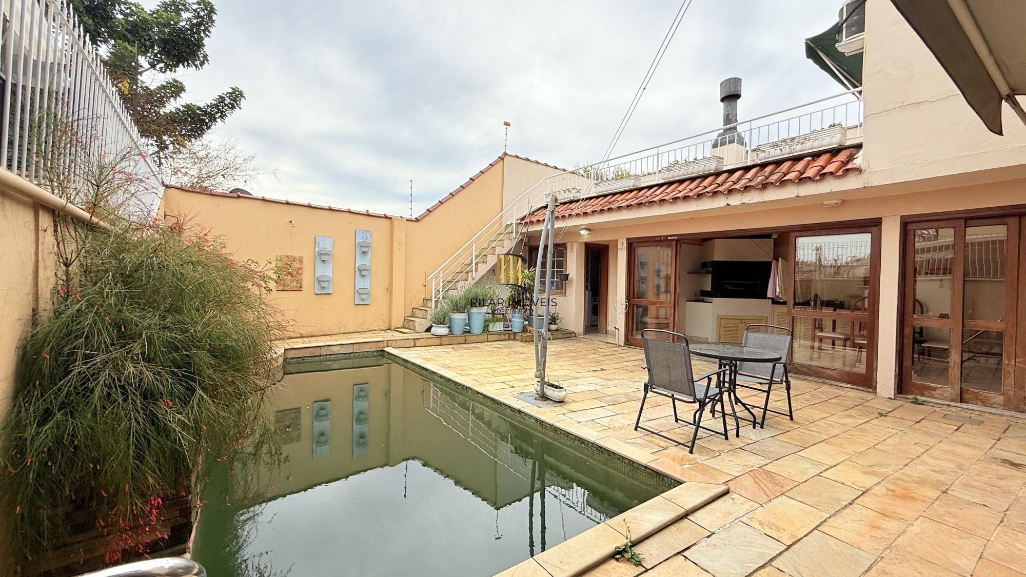 Casa para Venda - 260m², 4 dormitórios, sendo 1 suites, 4 vagas - Nonoai