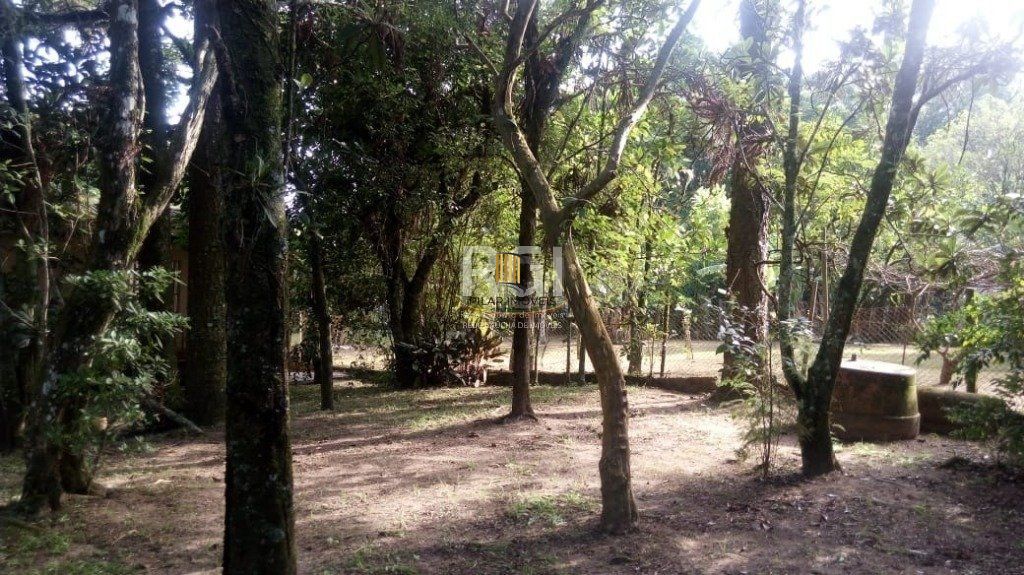 Sítio para Venda - 100m², 3 dormitórios, 9 vagas - Pinheiro