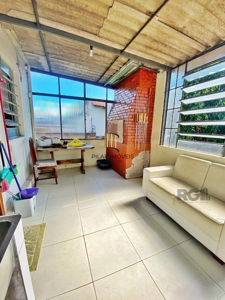 Casa 2 dormitórios no bairro Nonoai