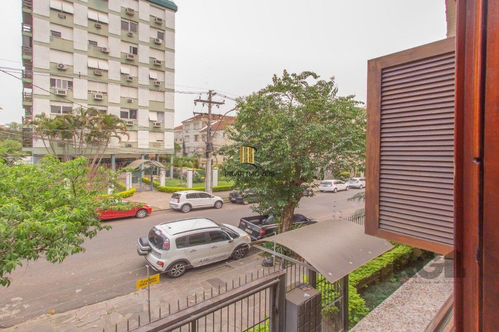 Apartamento 2 dormitórios e 2 banheiros no bairro Santa Cecília
