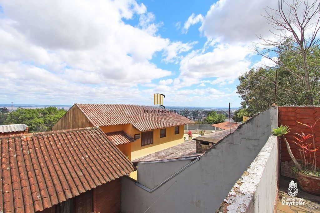 Casa para Venda -  3 dormitórios, sendo 1 suites, 2 vagas - São Caetano