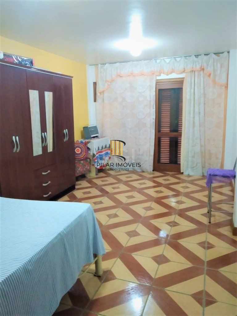 Casa para Venda - 190m², 3 dormitórios, sendo 1 suites, 1 vaga - Tristeza