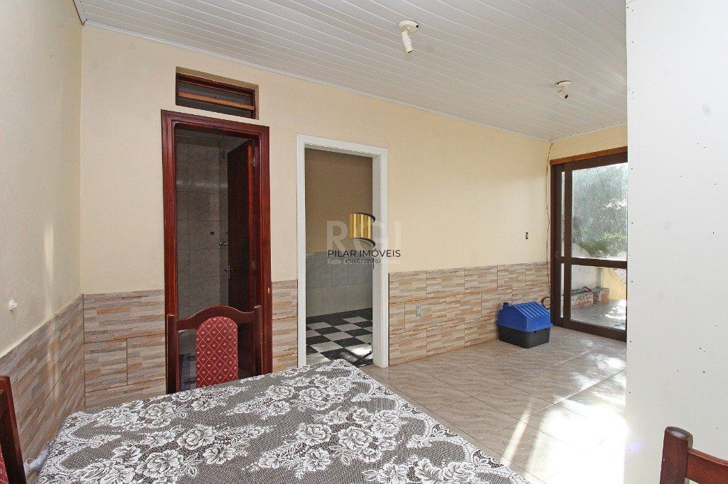 Casa para Venda - 280m², 4 dormitórios, sendo 1 suites, 4 vagas - Bom Jesus
