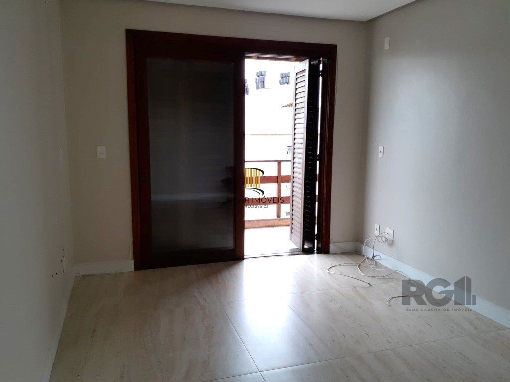 Apartamento 177m² - 3 dormitórios, 2 vagas no bairro Santa Tereza