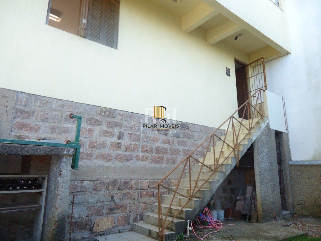 Casa 3 dormitórios no bairro Teresópolis