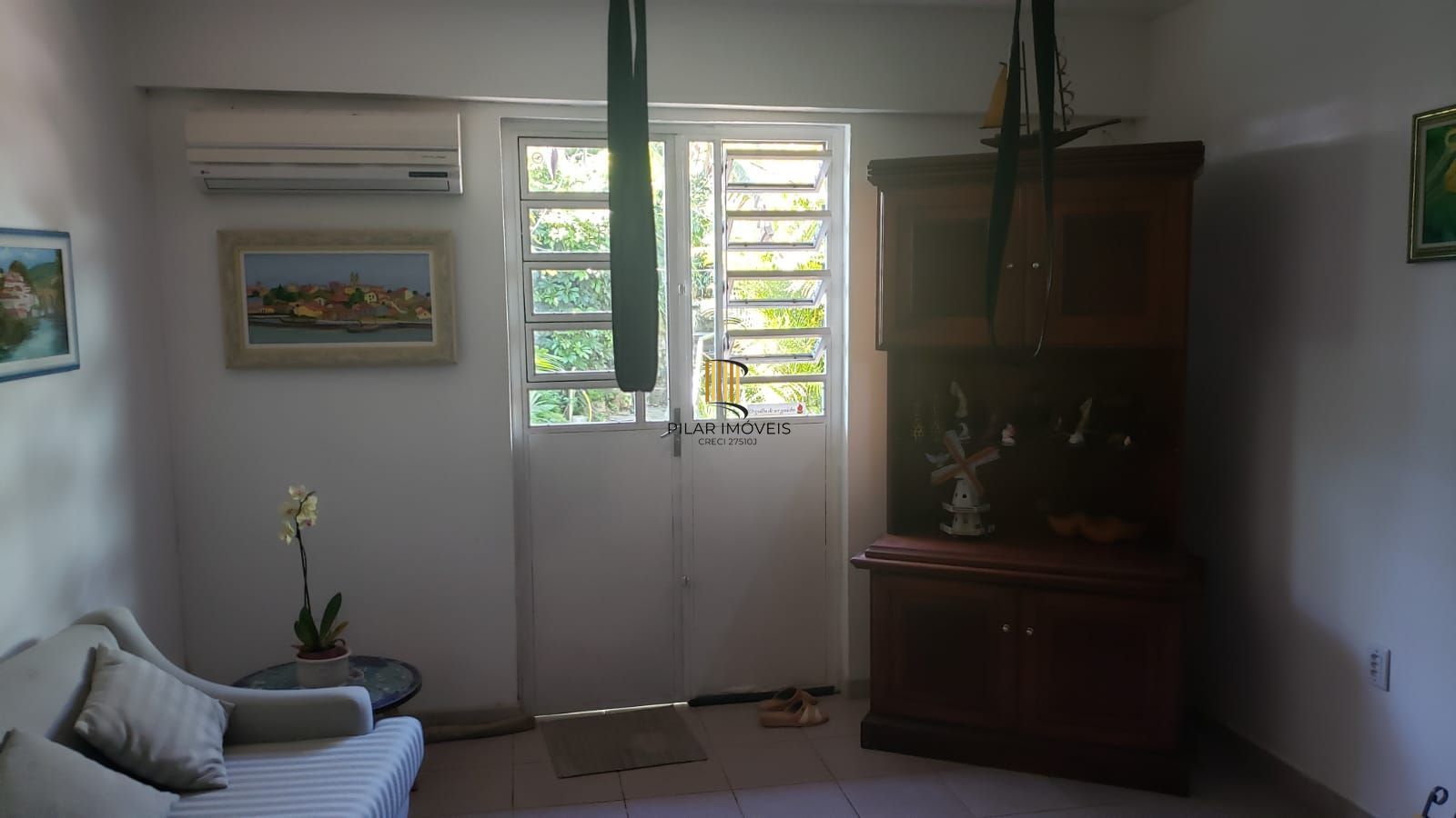 Casa 5 dormitórios no bairro Teresópolis