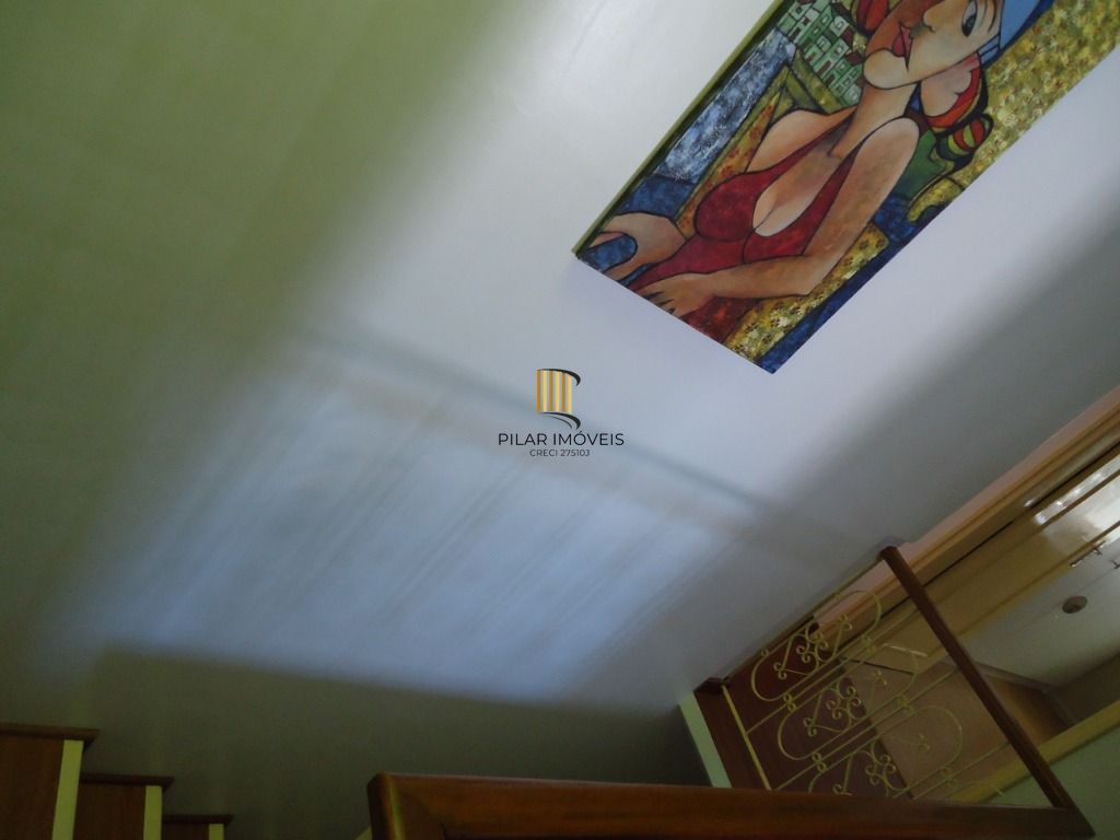 Casa para Venda - 750m², 4 dormitórios, sendo 2 suites, 5 vagas - Santa Tereza