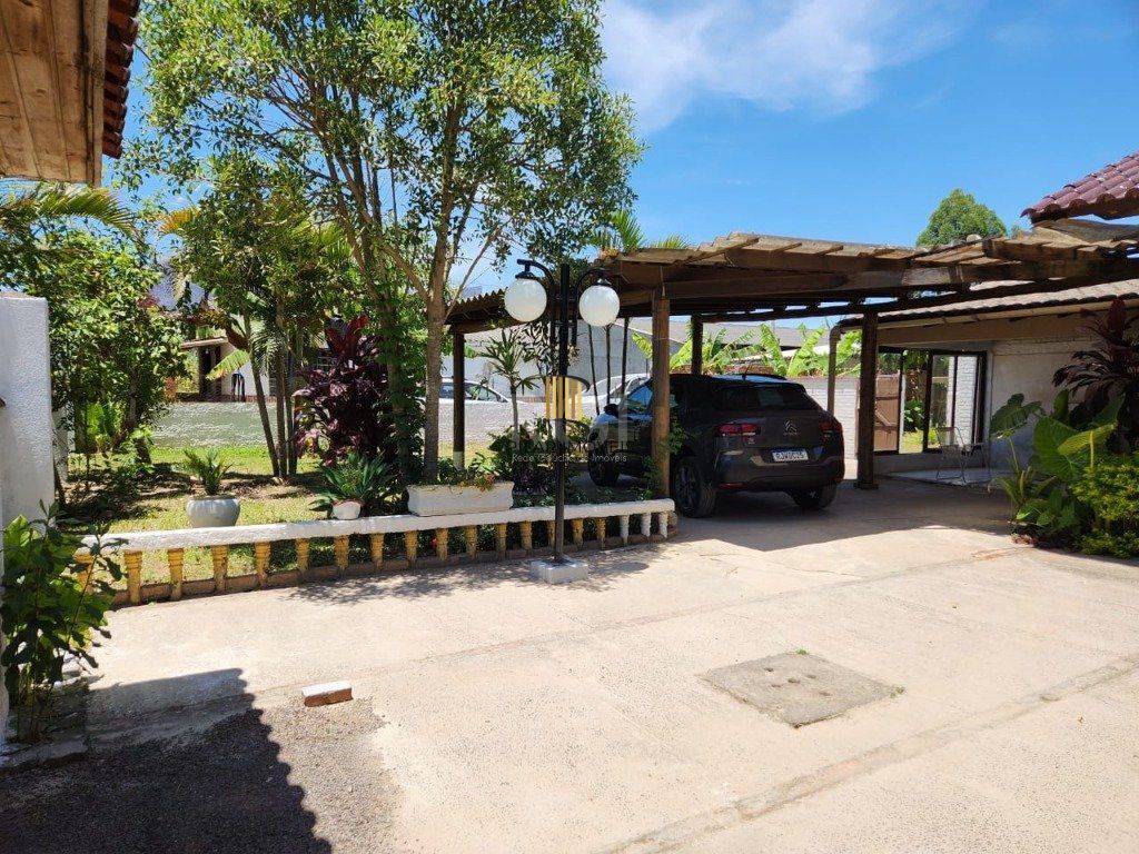 Casa para Venda - 150m², 2 dormitórios, 4 vagas - Ponta Grossa