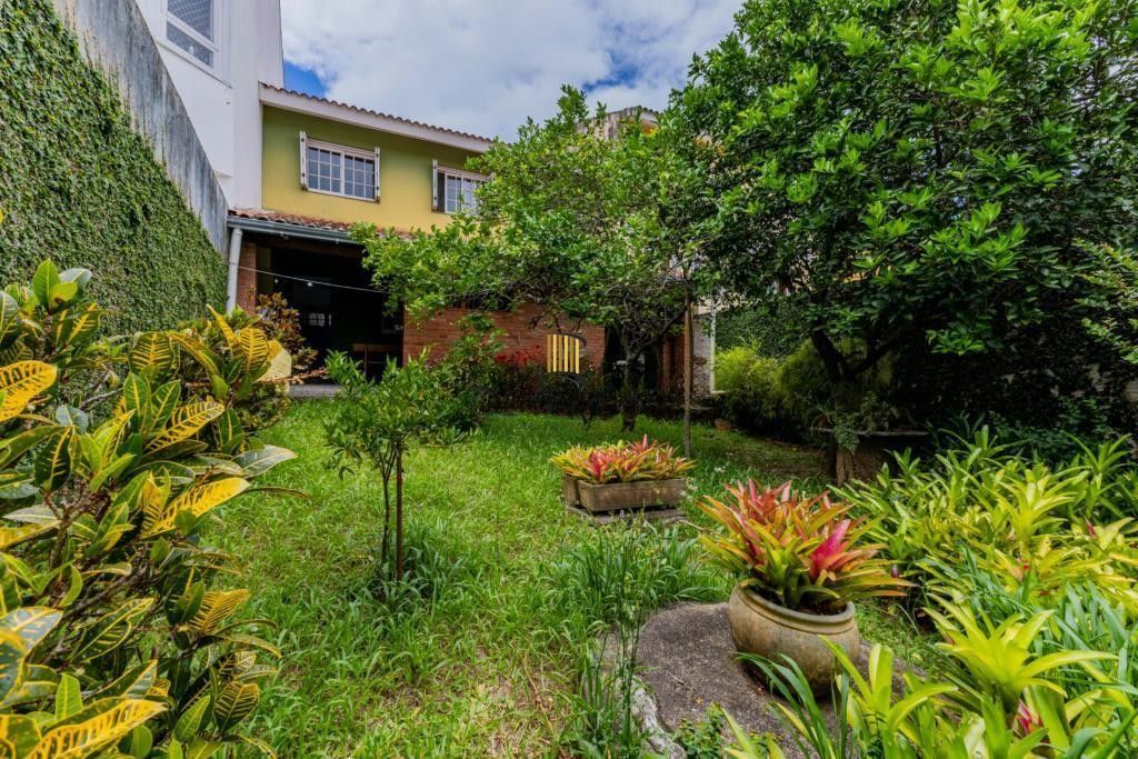 Casa 3 dormitórios no bairro Bela Vista