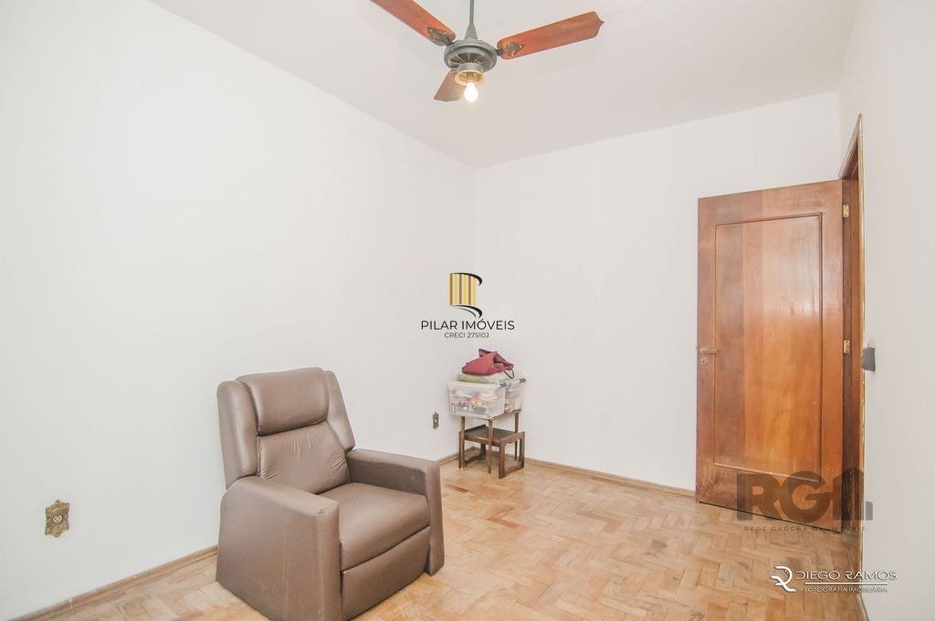 Casa 3 dorms à venda Rua Intendente Alfredo Azevedo, Glória - Porto Alegre