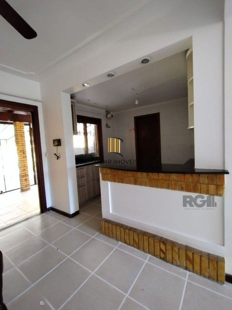 Casa de 3 dormitórios no bairro Ipanema - Porto Alegre