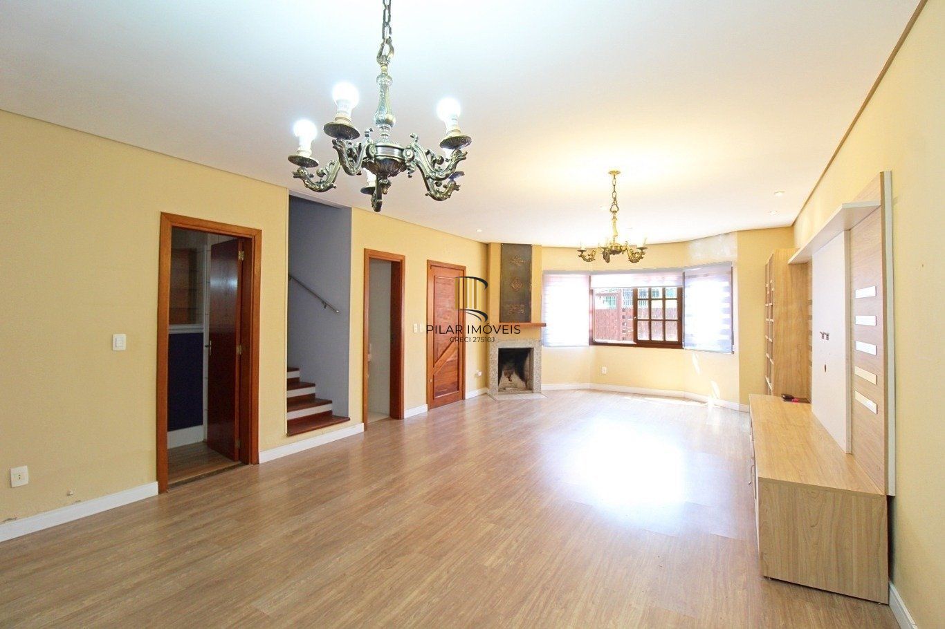 Casa de 3 dormitórios a venda no bairro Guarujá, Porto Alegre - Pilar Imóveis