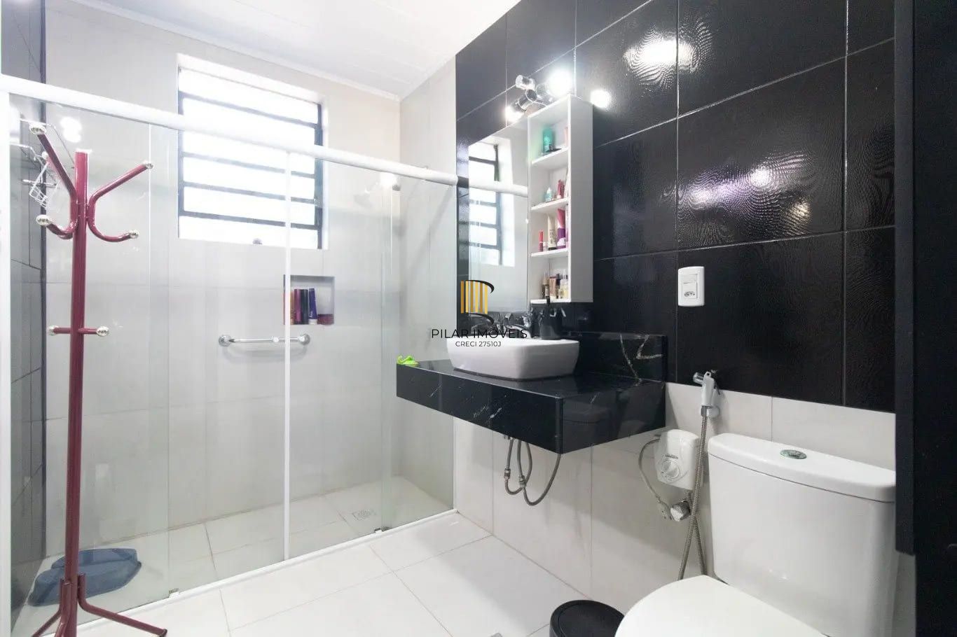 Casa com 4 dormitórios e 175m² à venda no Bairro Santa Tereza