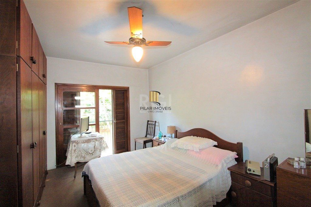 Casa para Venda - 187m², 3 dormitórios, sendo 1 suites, 2 vagas - Jardim São Pedro