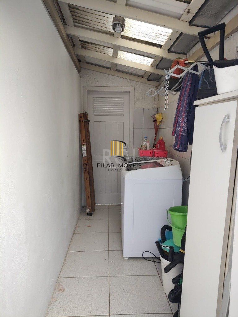 Casa para Venda - 160.78m², 4 dormitórios, sendo 2 suites, 5 vagas - Centro