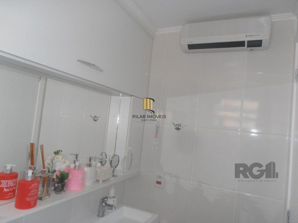 Apartamento 62m², 3 dormitórios, 2 vagas de garagem no bairro Passo da Areia
