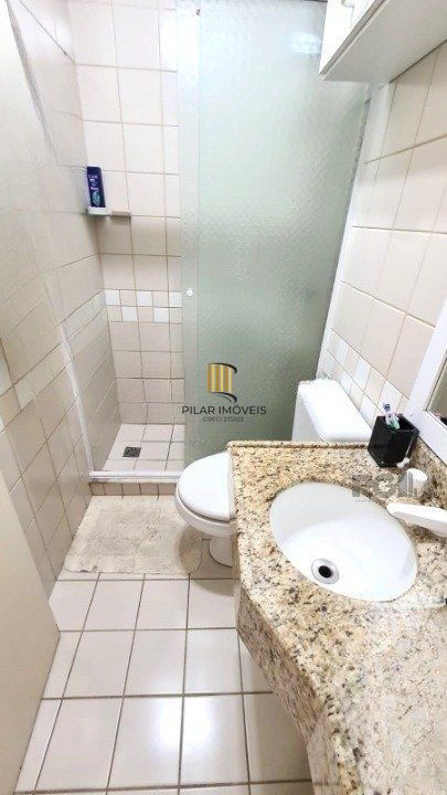 Casa em condomínio 110m² - 3 dormitórios sendo 1 suíte e 1 vaga de garagem no bairro Teresópolis