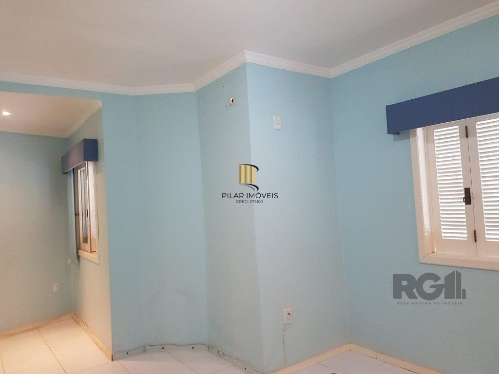 Casa 4 dormitórios no bairro Centenário