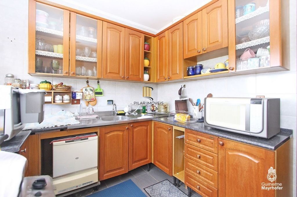 Casa para Venda -  3 dormitórios, sendo 1 suites, 2 vagas - São Caetano