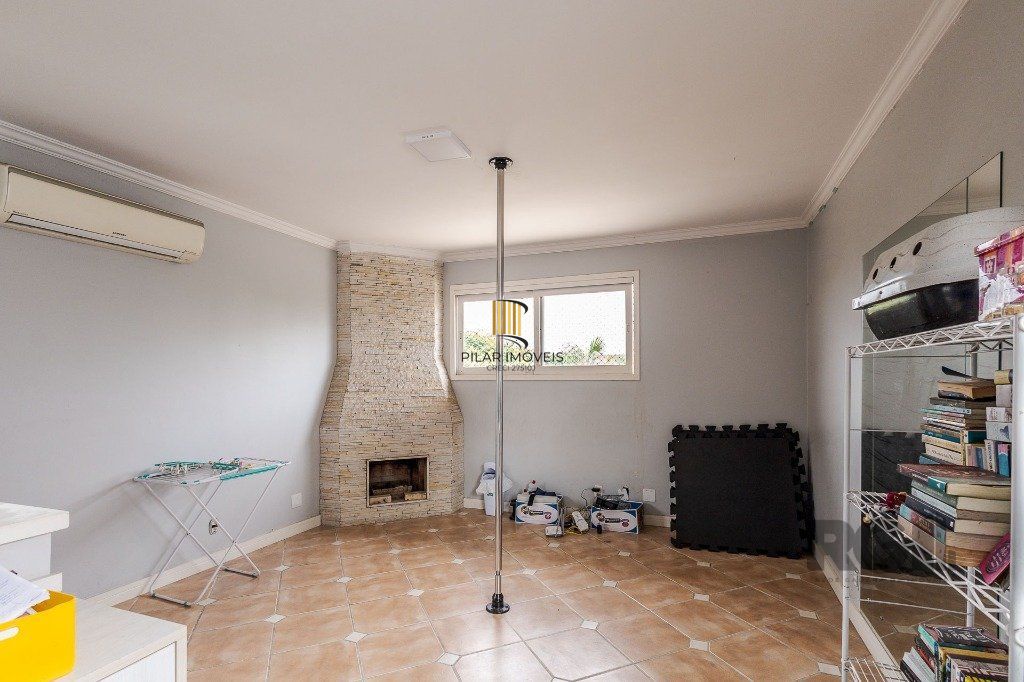 Casa de Condomínio 3 dormitórios no bairro Jardim Itu
