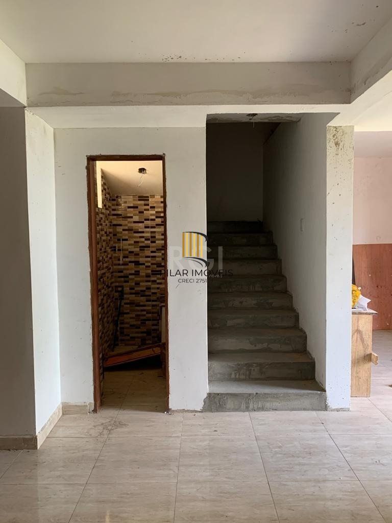 Casa para Venda - 23m², 3 dormitórios, sendo 1 suites, 1 vaga - Medianeira