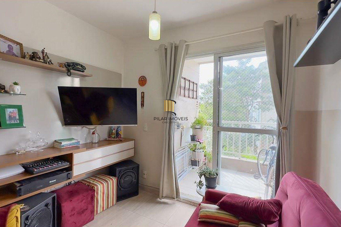 Apartamento de 3 dormitórios à venda no Bairro Teresópolis, Porto Alegre. - Pilar Imóveis